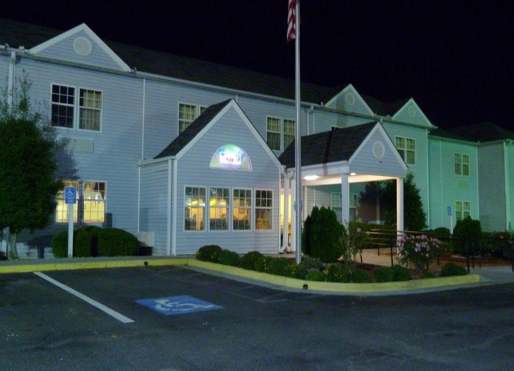 Holiday Lodge - Greensboro/Lake Oconee Экстерьер фото